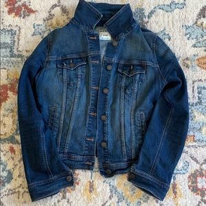 Women’s Fitted Denim Jacket